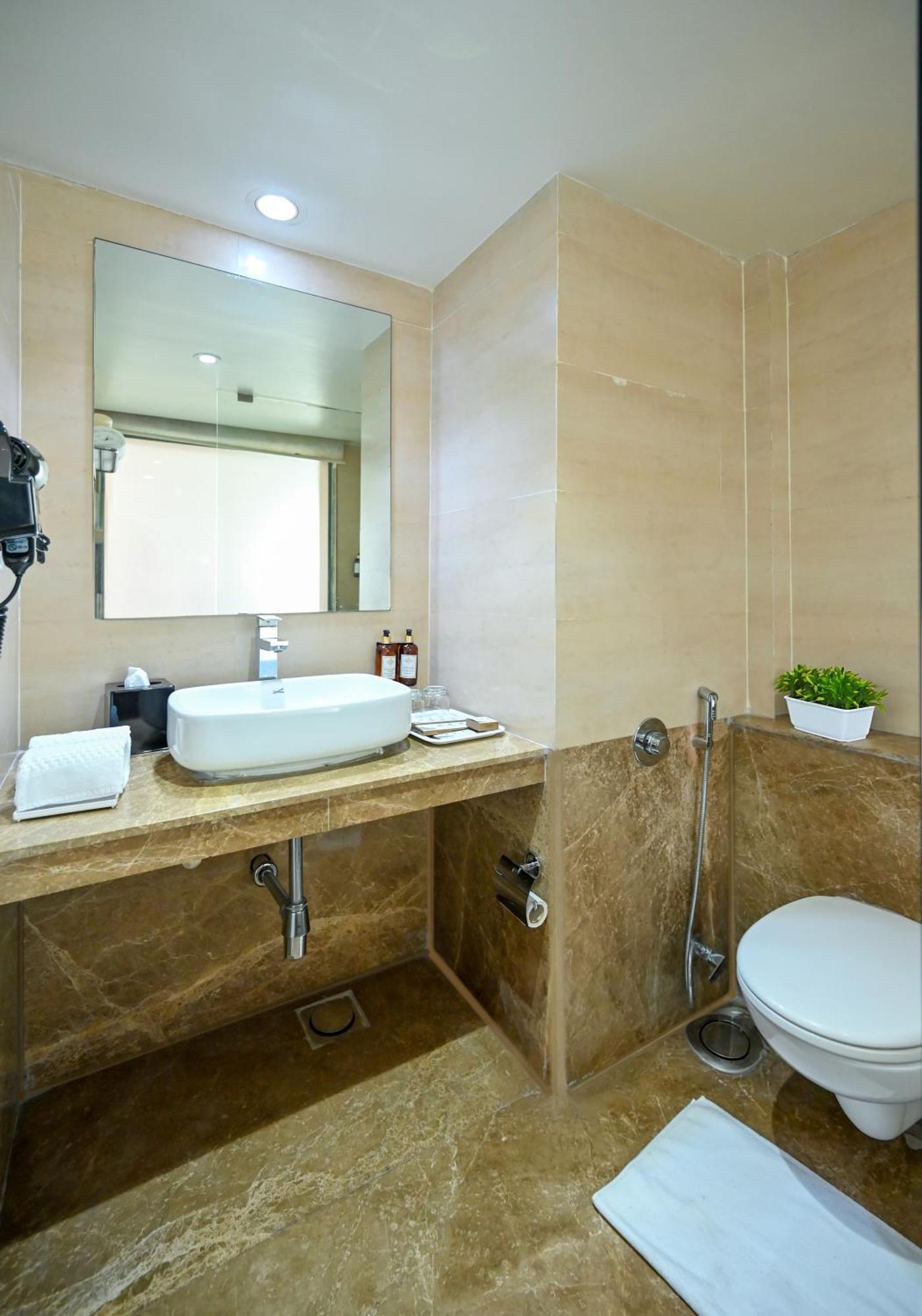 Hotel Maharaja Regency Satara Zewnętrze zdjęcie