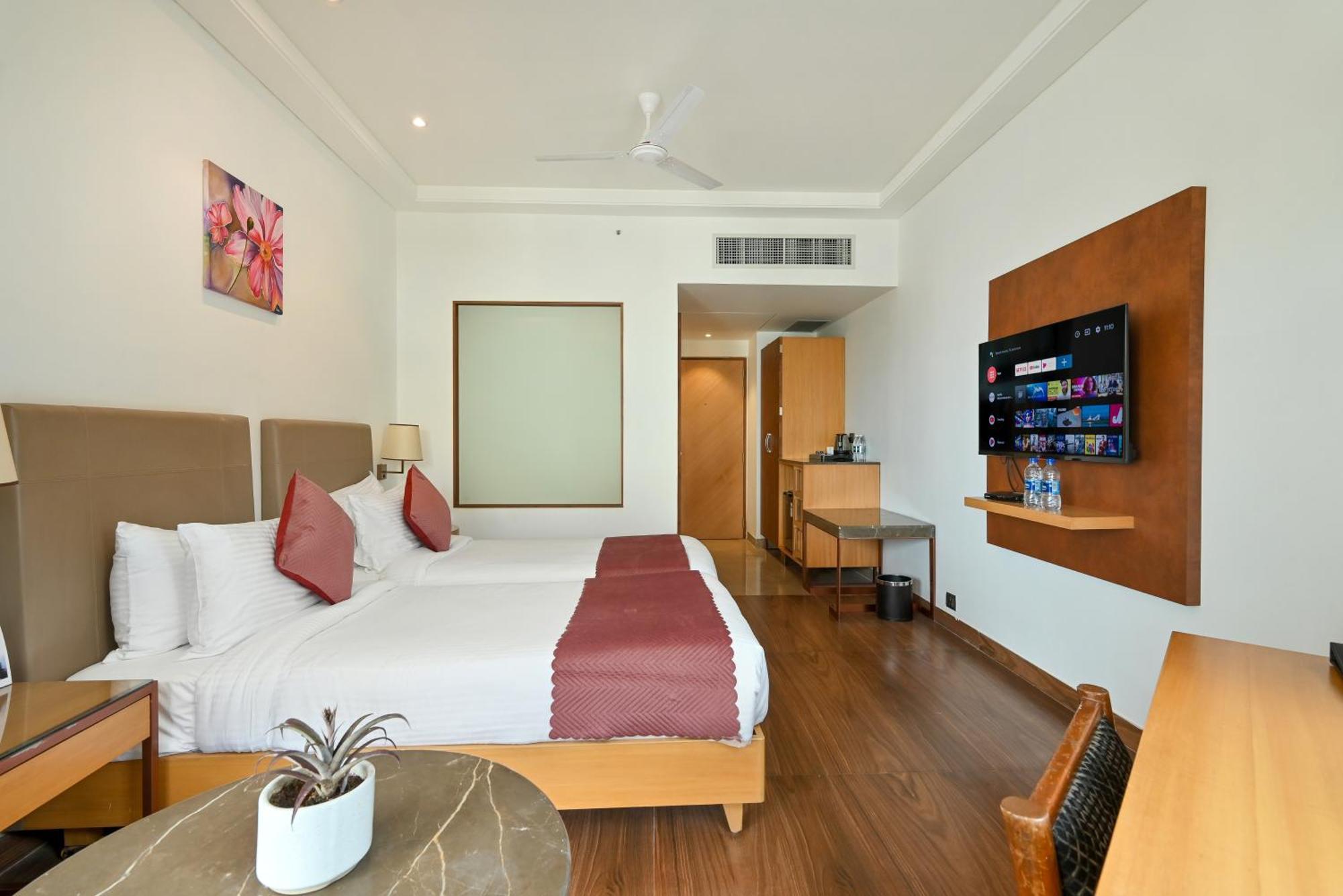 Hotel Maharaja Regency Satara Zewnętrze zdjęcie