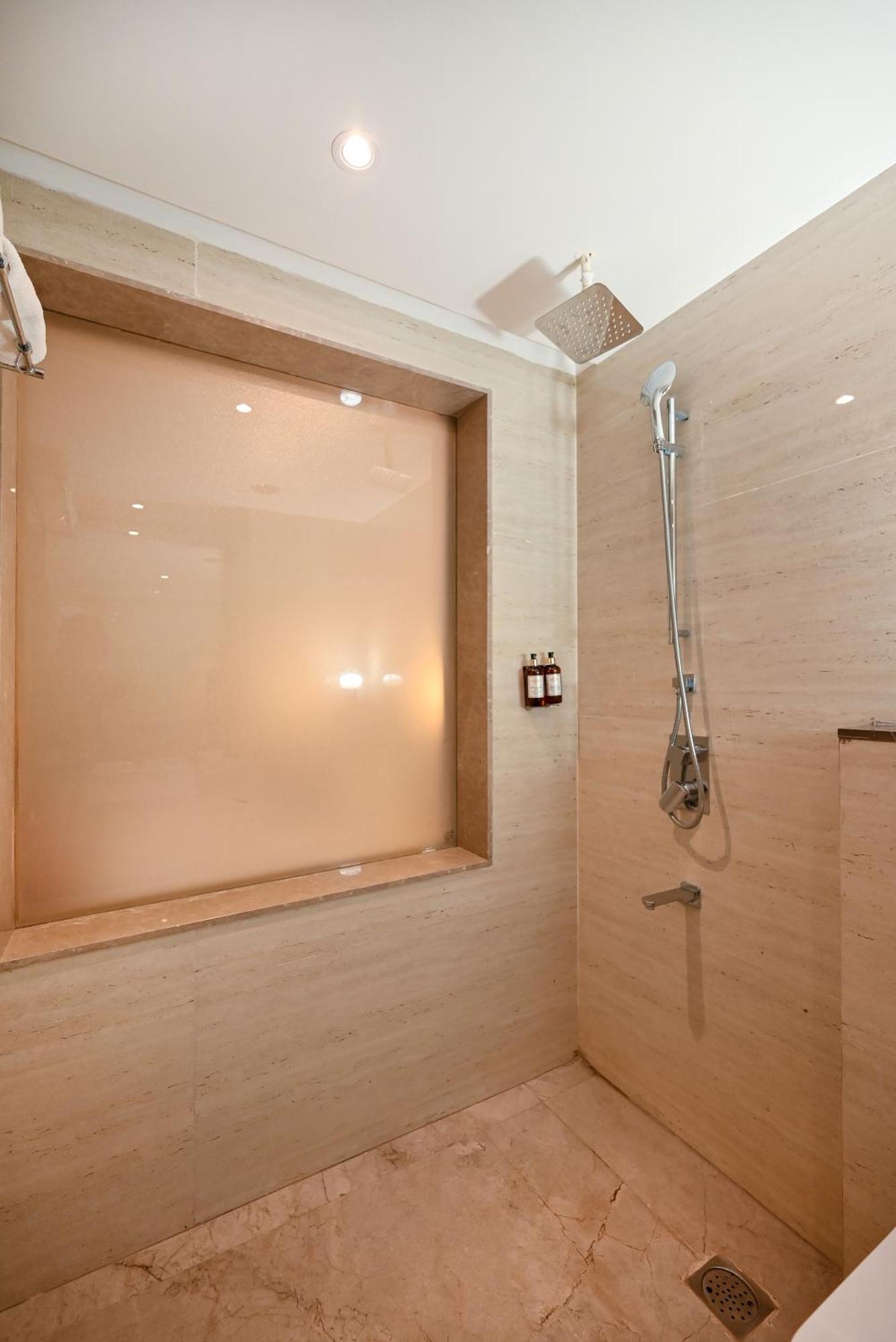 Hotel Maharaja Regency Satara Zewnętrze zdjęcie