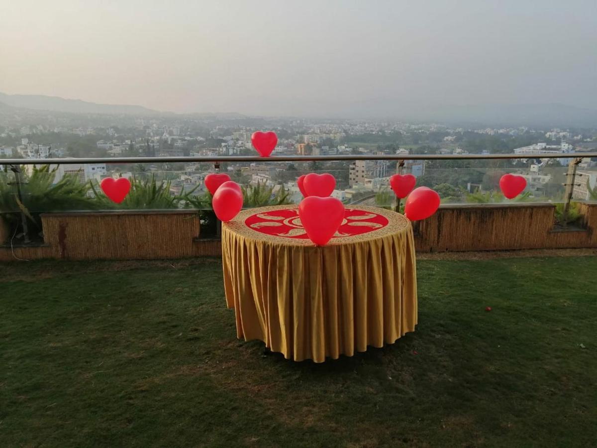 Hotel Maharaja Regency Satara Zewnętrze zdjęcie