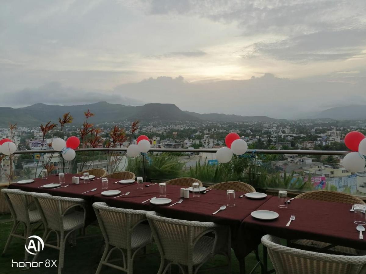 Hotel Maharaja Regency Satara Zewnętrze zdjęcie